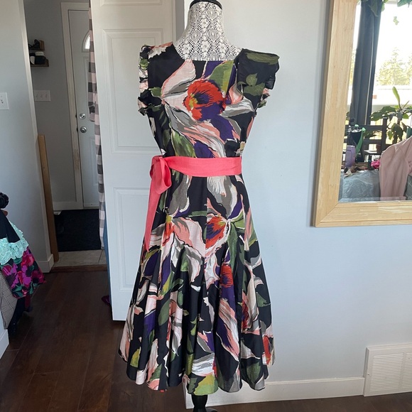 Designer Ted Baker Floral Panelled Wrap Midi Dress. Silk/Cotton. TB 3/Size 8. - Picture 3 of 7